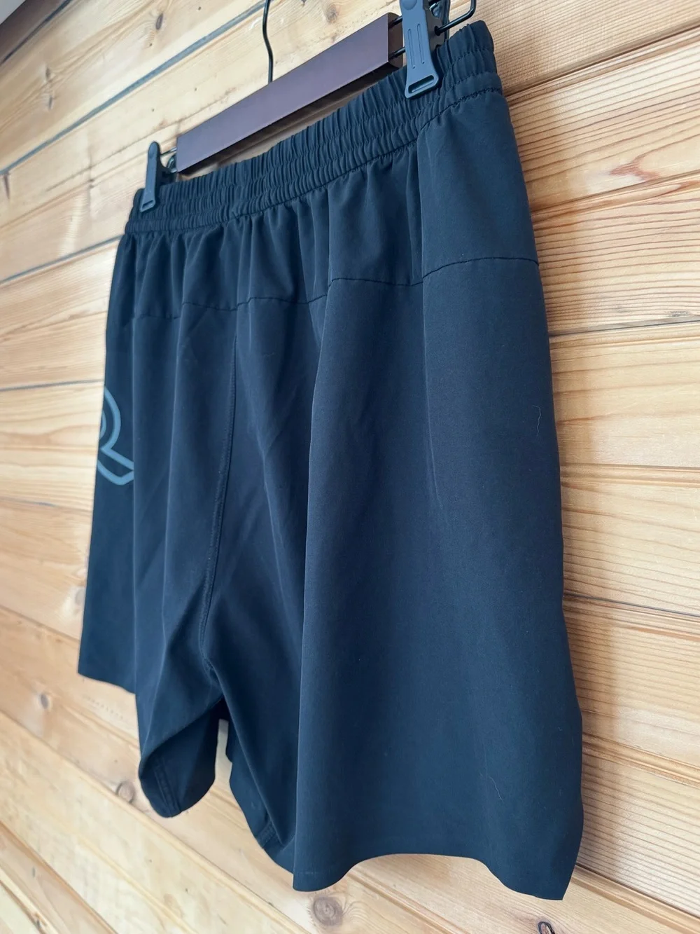 TYR | Men’s Performance Athletic Shorts | Black | Size Medium | Zip Pocket